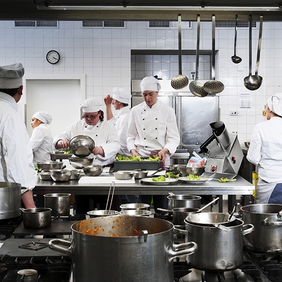 3_web_gastro_hotel_zubereitungstechnik_558x558 (1)